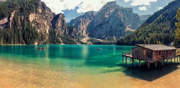 a-beautiful-summer-by-the-lake-in-the-italian-dolomites-photo-by-giorgio-galano-40138